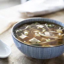 Supă Miso cu Alge Kelp