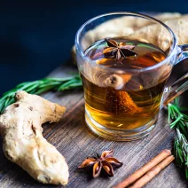 Ceai Tulsi pentru zilele reci