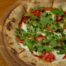 Pizza Keto cu Coajă de Psyllium